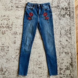 High Waisted Skinny Jeans with Flower Embroidery